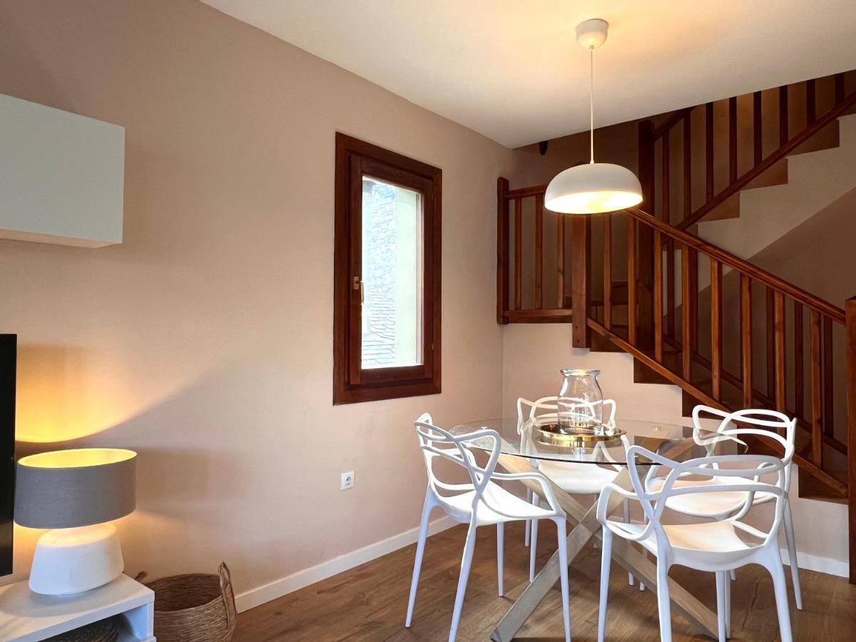 Appartamento Duplex La Roca - L'Amfitriona Espot Esterno foto