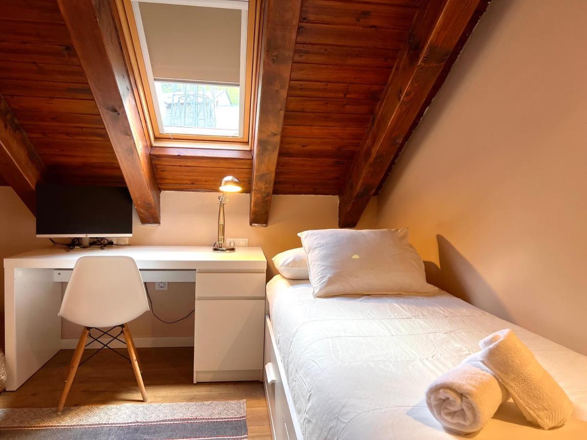 Appartamento Duplex La Roca - L'Amfitriona Espot Esterno foto