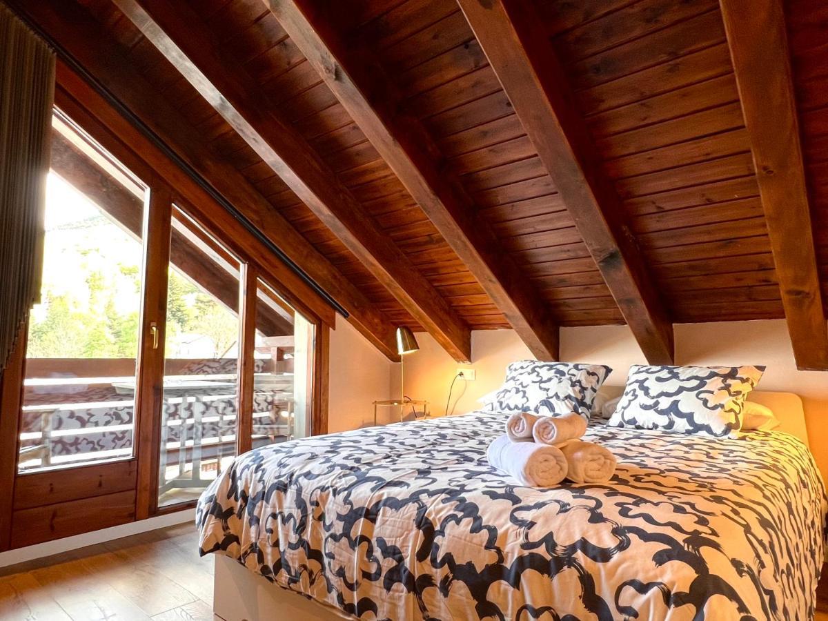 Appartamento Duplex La Roca - L'Amfitriona Espot Esterno foto